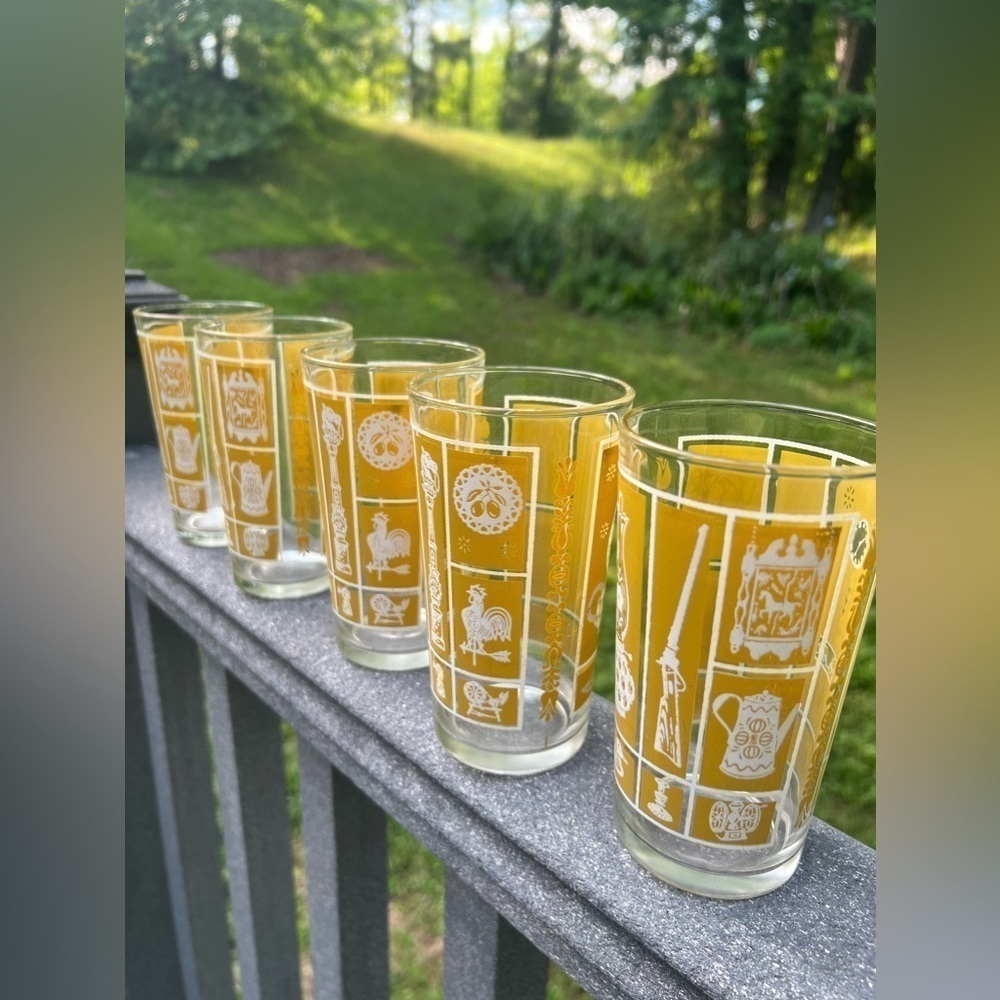 Vintage Lahn Golden Western Glasses, Mid Century, Set of 5, 5.25” Tall aprox